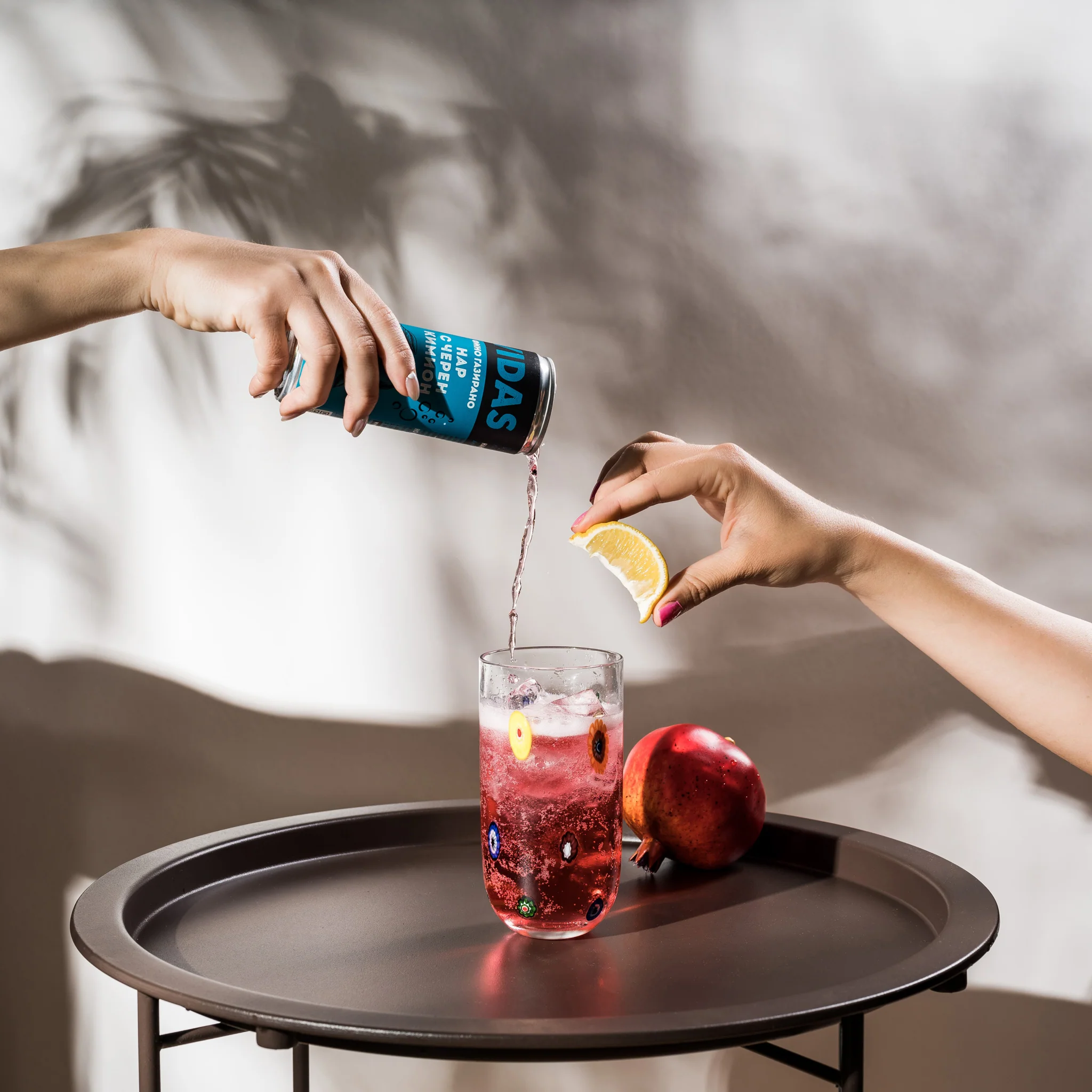 Getränkehersteller – Granatapfel mit Schwarzkümmel